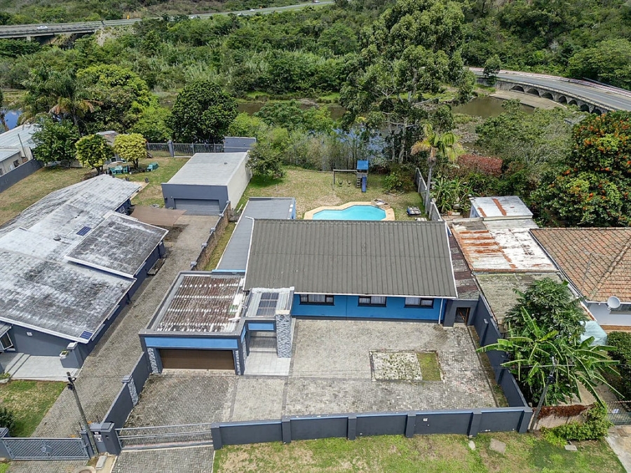 4 Bedroom Property for Sale in Abbotsford Eastern Cape